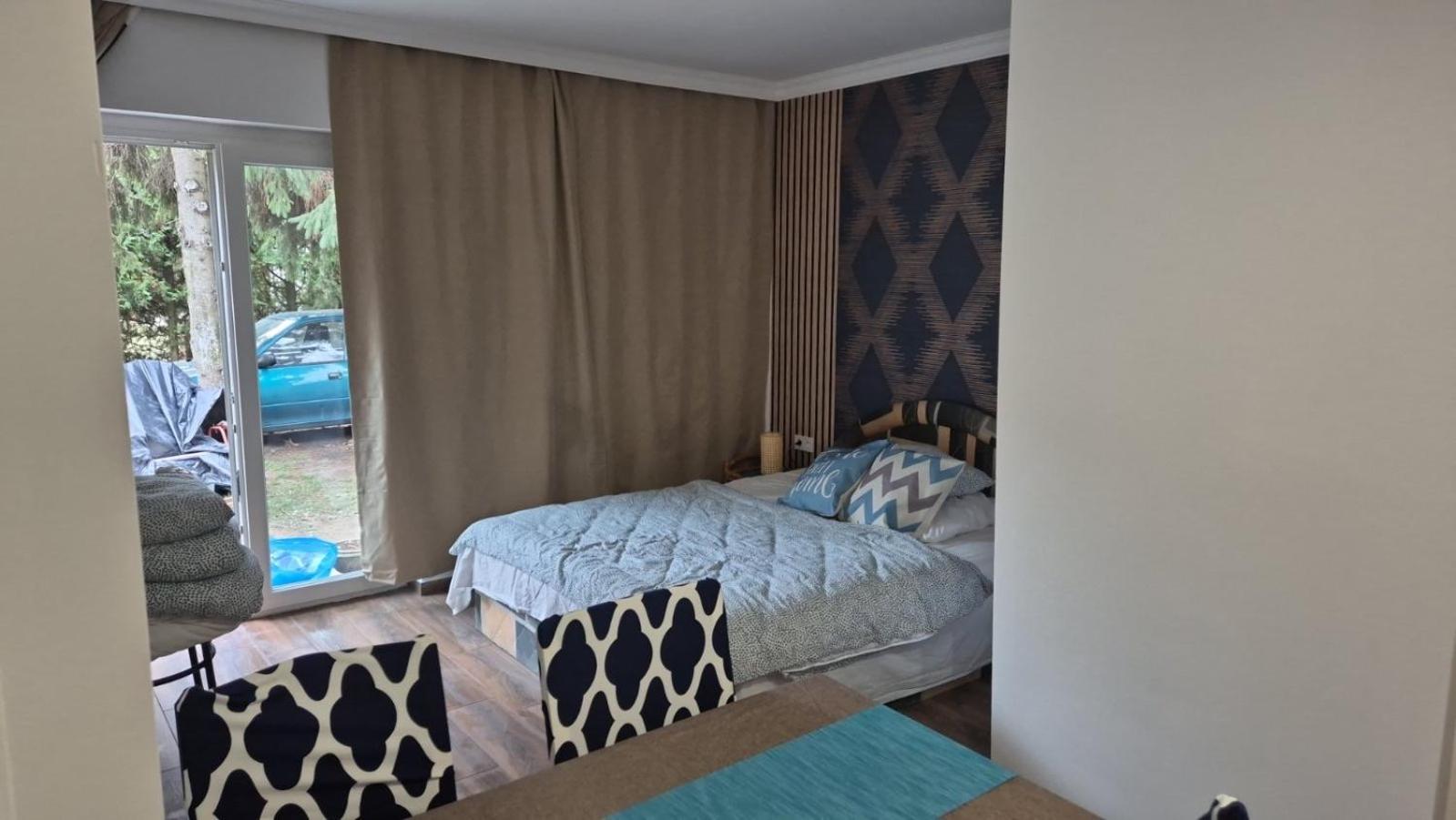 2 Rooms Retro Guesthouse In A Silent Garden Vecses Exterior photo
