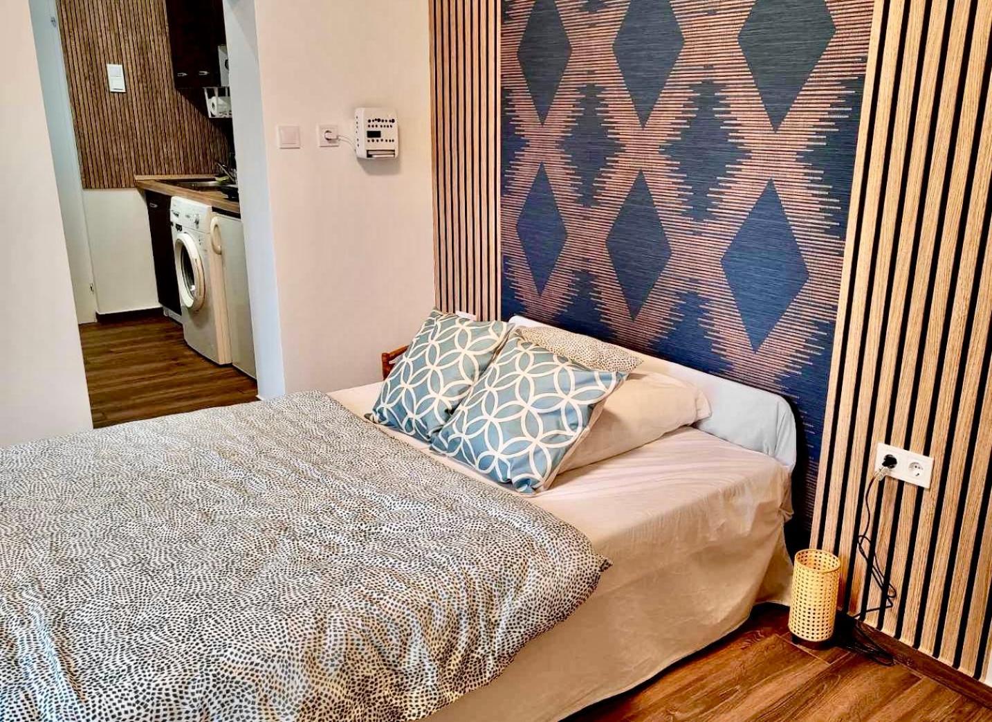 2 Rooms Retro Guesthouse In A Silent Garden Vecses Exterior photo